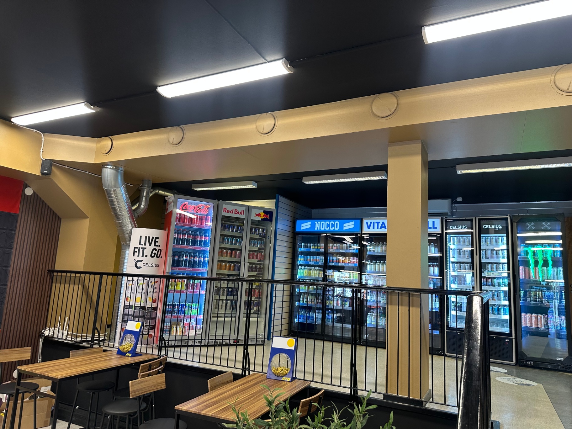 Energidryck och läsk — Coca-Cola, Red Bull, NOCCO, Celsius