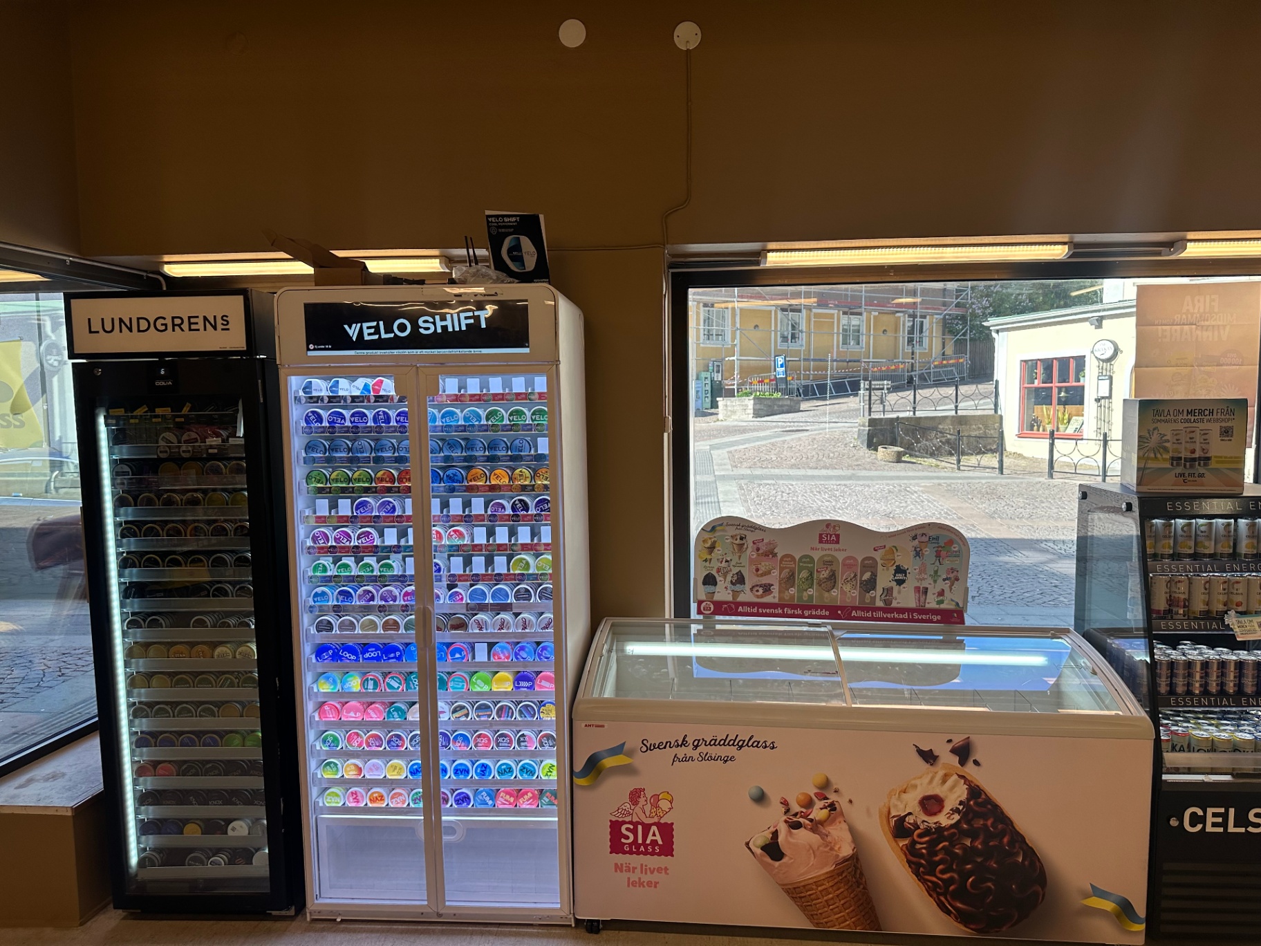 Snus och Velo i kyl